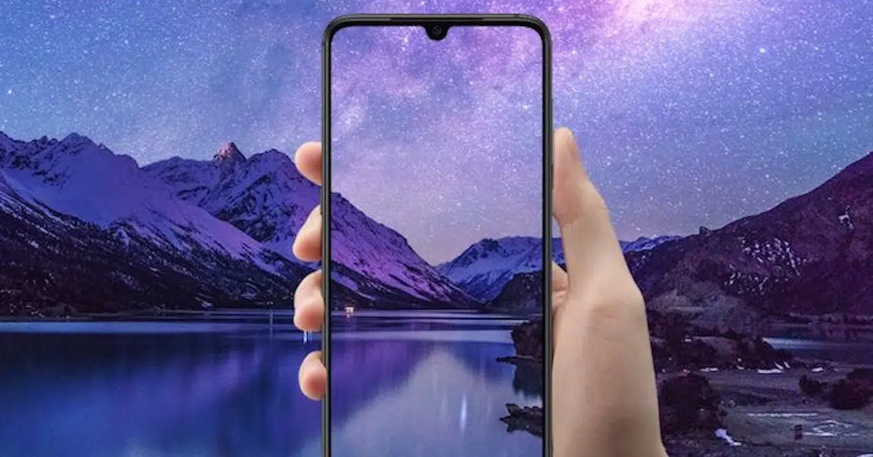 Le Xiaomi Mi 9 est copié de OnePlus 6T après sa première mise à jour.