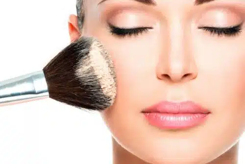 5 astuces pour un maquillage longue tenue