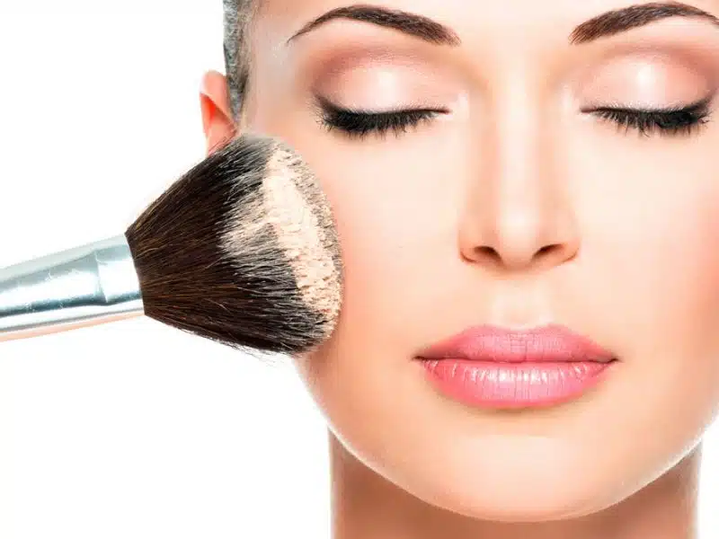 5 astuces pour un maquillage longue tenue