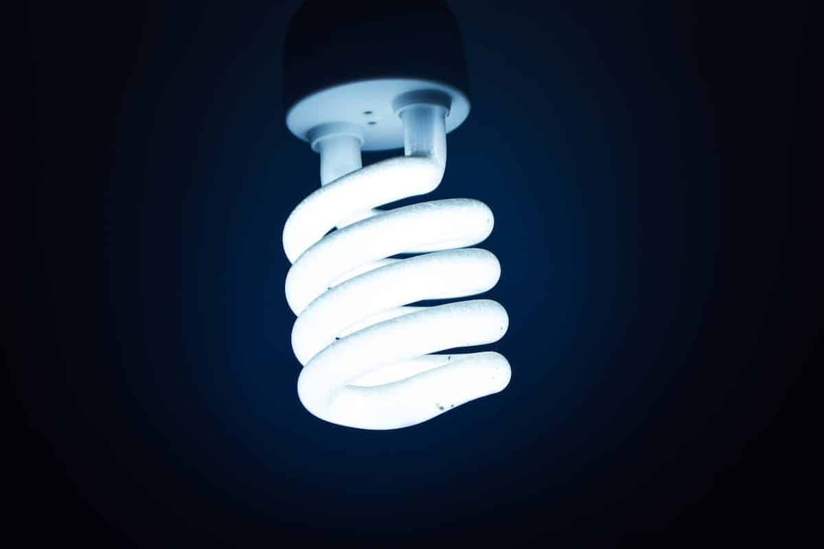Conseils pratiques pour réduire sa facture d’énergie à la maison