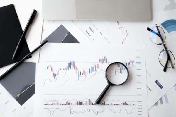 Placements financiers : explorez les multiples avantages et inconvénients des différentes options