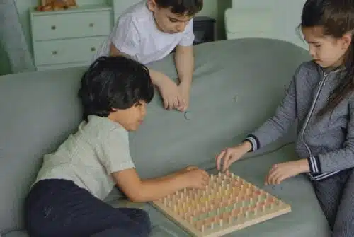 Les avantages des jeux de société pour l’épanouissement des enfants